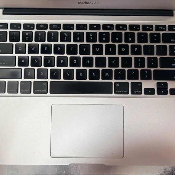 2013 MacBook Air 13.3” with 1.7 GHz i7, 8 GB RAM, 128 GB storage